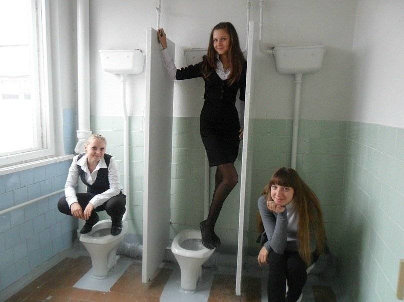 Фото Молодых Девушек В Туалете