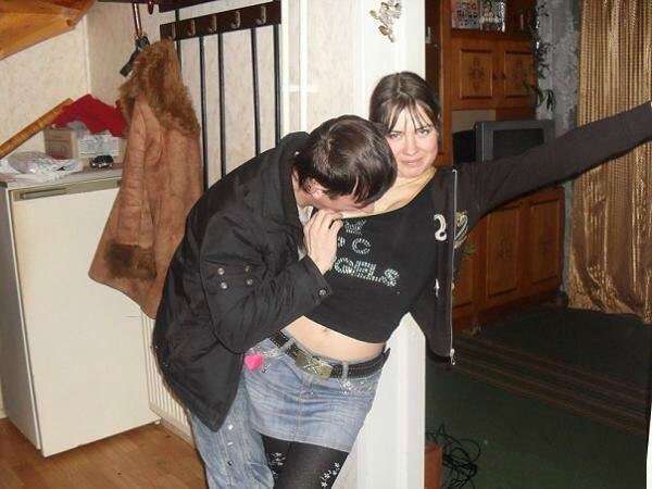 Парень из Таганрога со своей смазливой подружкой снимают хоум порно
