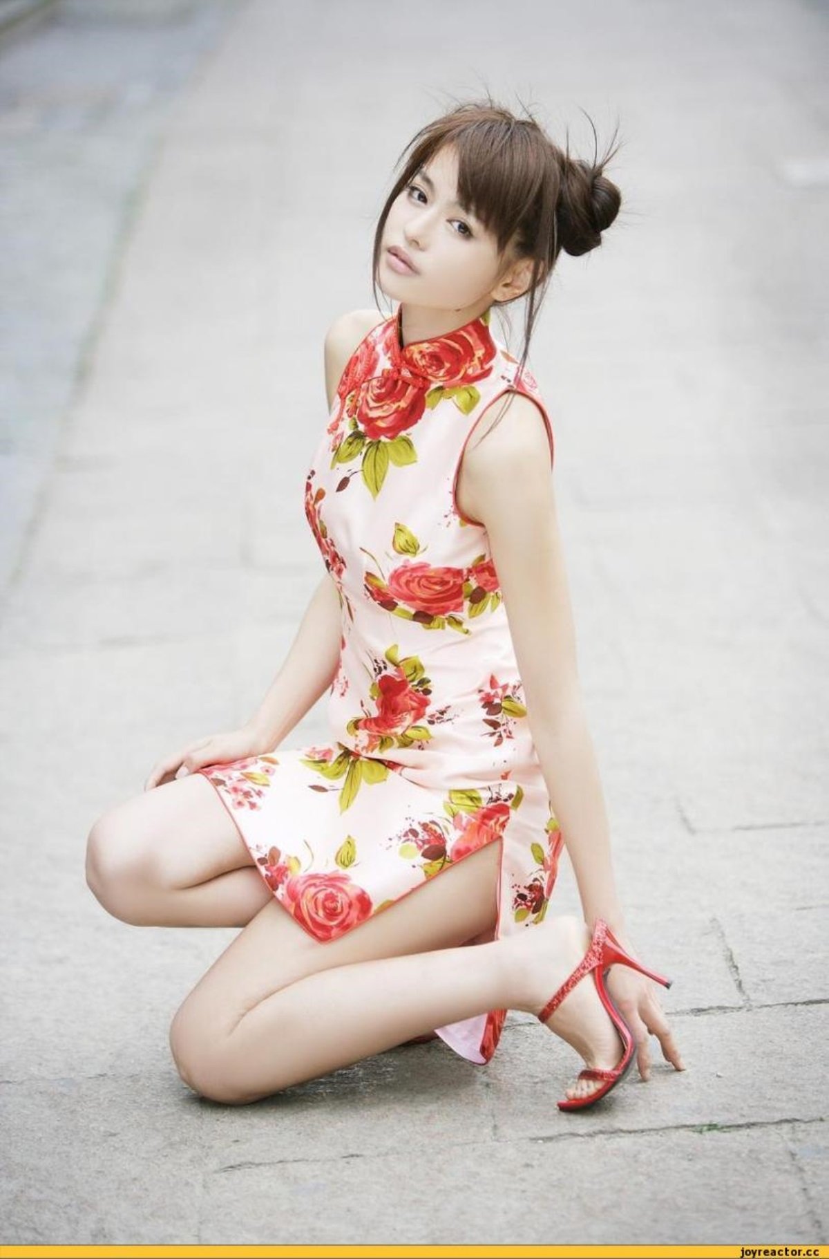 Фото нежной девушки без одежды в японском стиле