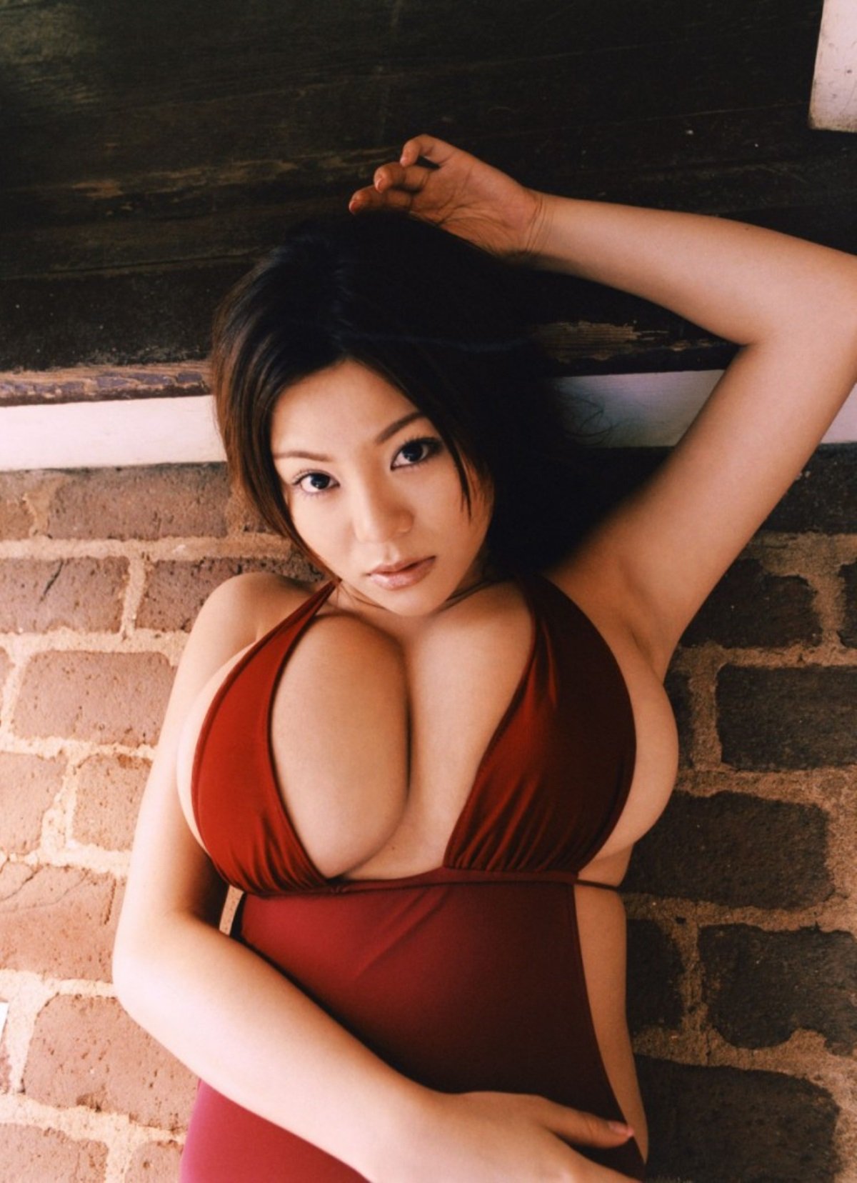 Busty asian masseuse spoils real image