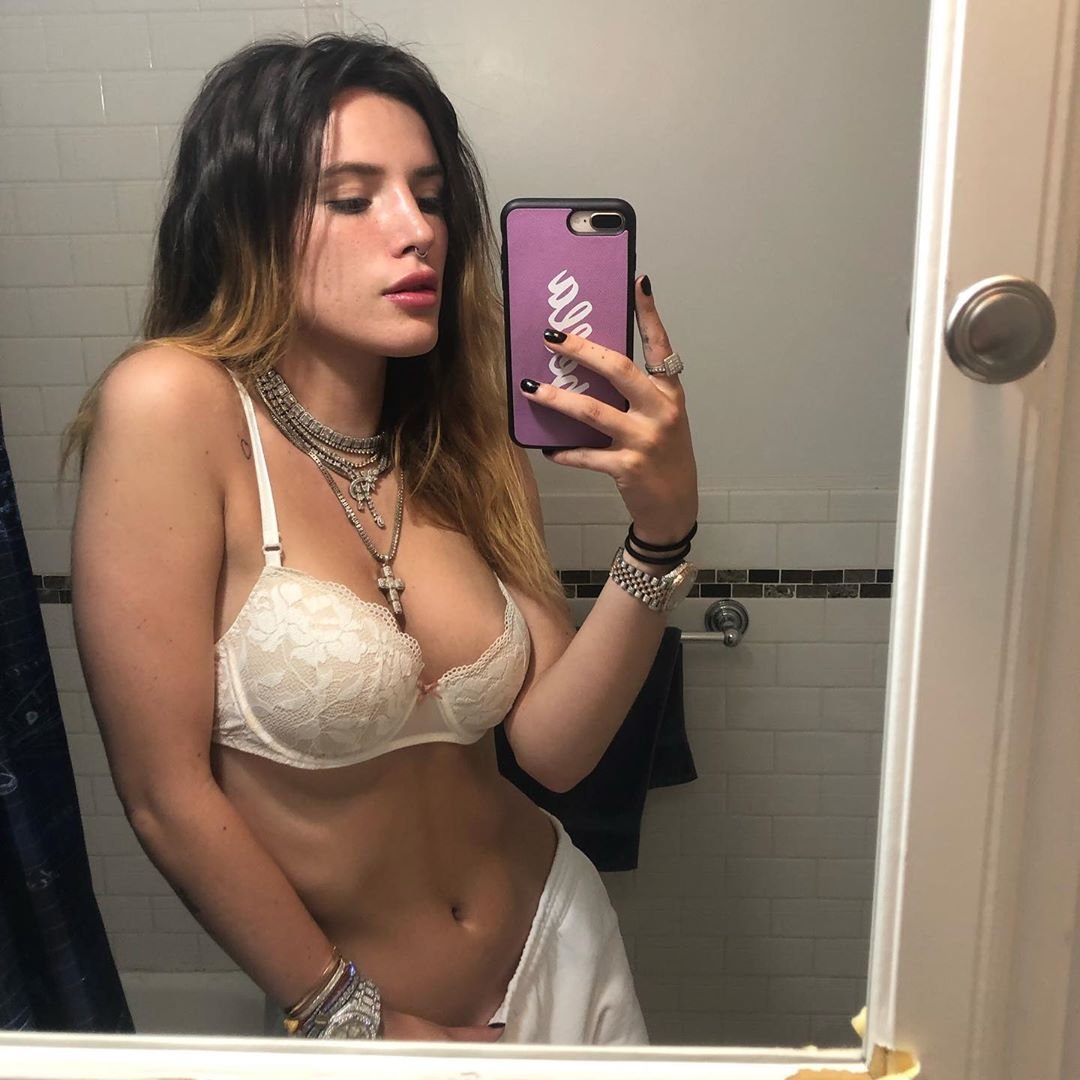 Leaelui tuber boobs leaked fan photo