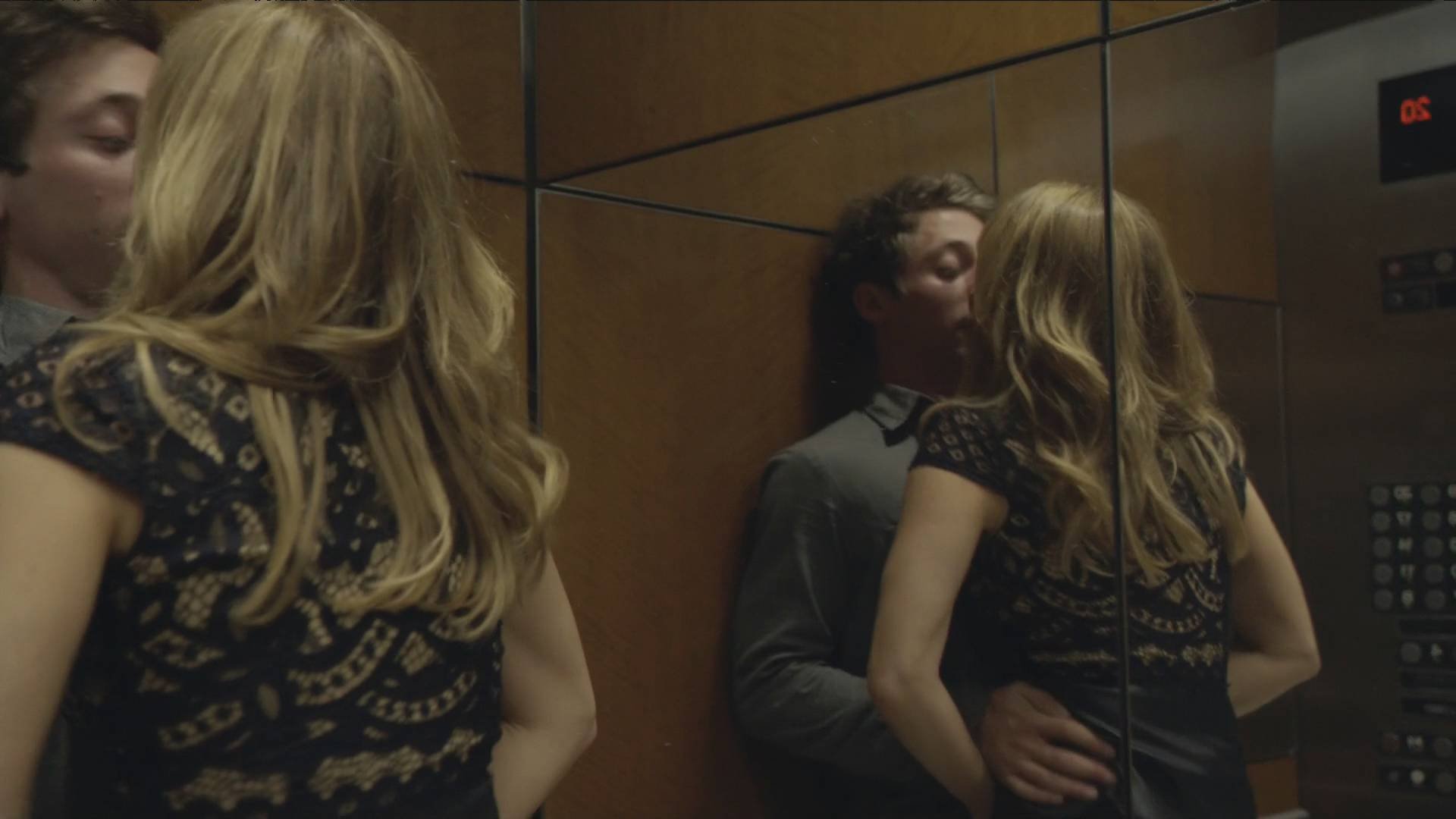 Подборка секс сцен из сериала Бесстыжие 3 сезон