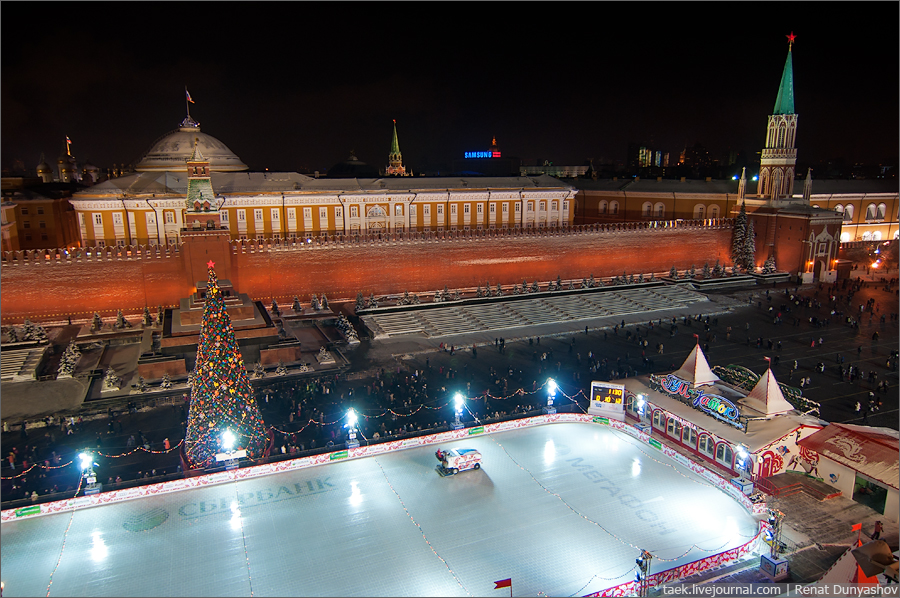 Забытая москва. Новогодняя крыша в Москве. Фото с крыши гума.