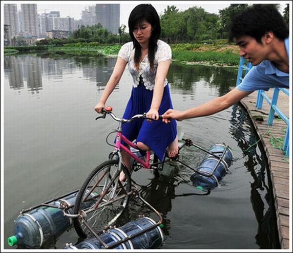 Водный велосипед из Китая (13 фото)