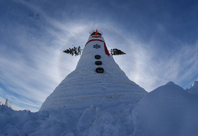 Самый гигантский снеговик в мире