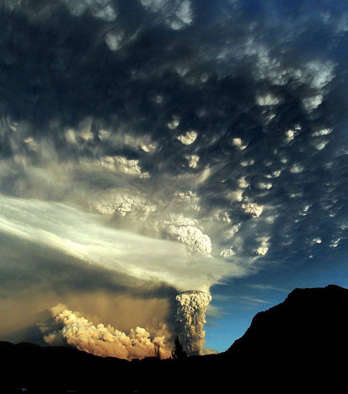Чилийский вулкан Пуйеуэ (13 фото)