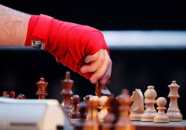 Шахбокс — комбинация шахмат и бокса (3 фото)
