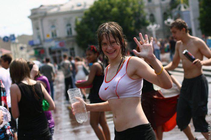 Мокрый флешмоб в Харькове