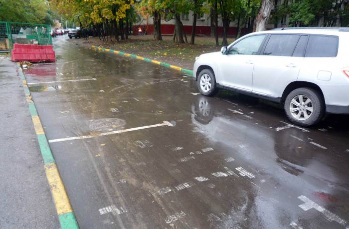 Как в Москве строят новые парковки