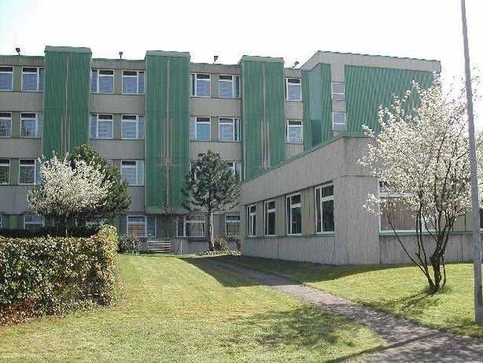 Тюремная больница в Германии (8 фото)