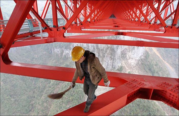 Самый высокий мост в мире в Китае (5 фото)