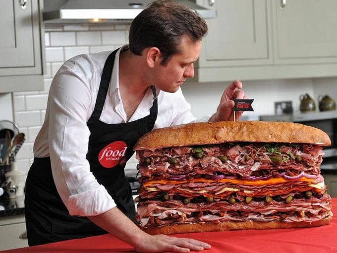 Самый огромный бутерброд (5 фото)