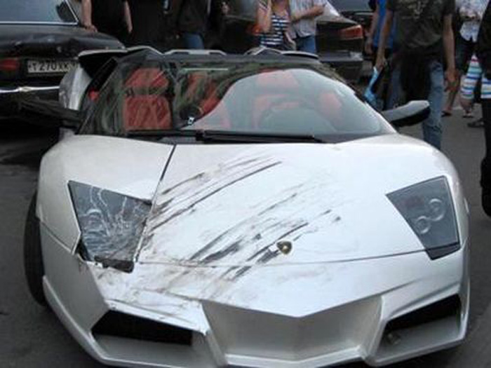 Ужасные аварии суперкаров 2012 (16 фото)