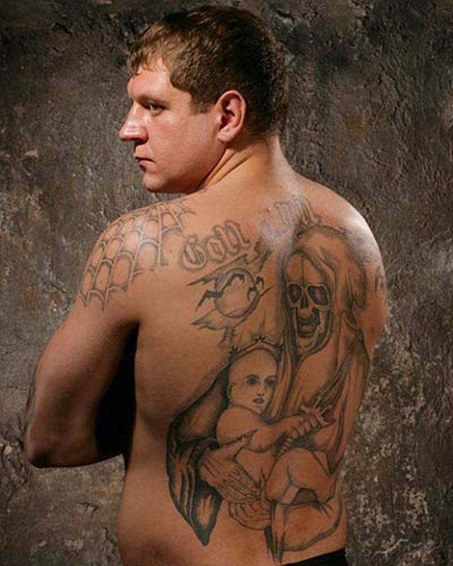 Татуировки бойца смешанных единоборств Александра Емельяненко-расшифруем? (10 фото)