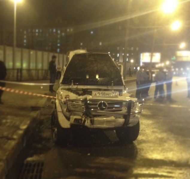 Очень жесткая авария на Кутузовском проспекте (9 фото)