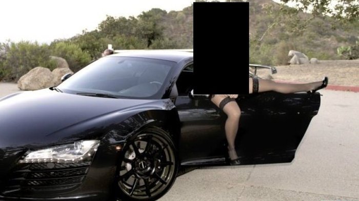 Как девушка решила продать побыстрее Audi R8
