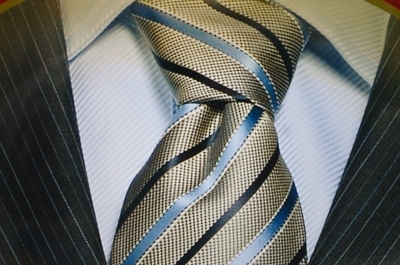 Как завязать любимому галстук