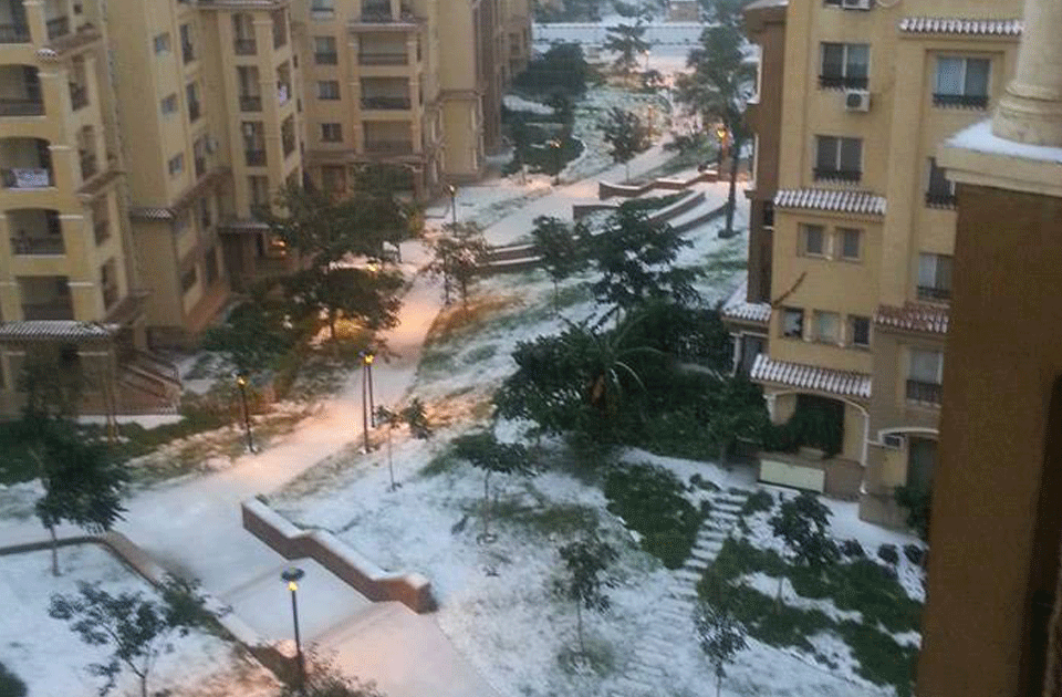 Сфинкс в снегу египет