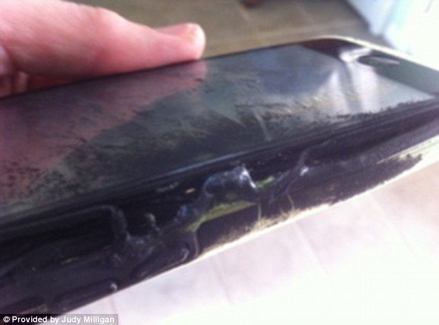 В кармане у американской школьницы вспыхнул iPhone 5с