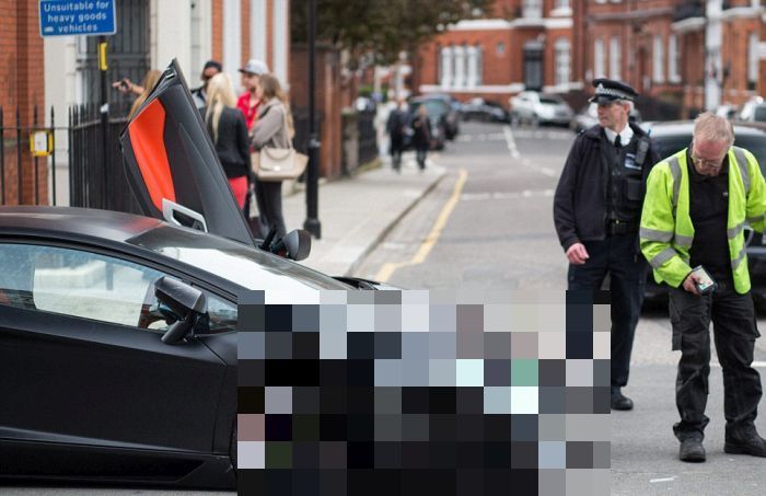 Lamborghini Aventador был разбит в Лондоне