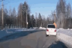 Как едет Subaru Impreza на ручнике