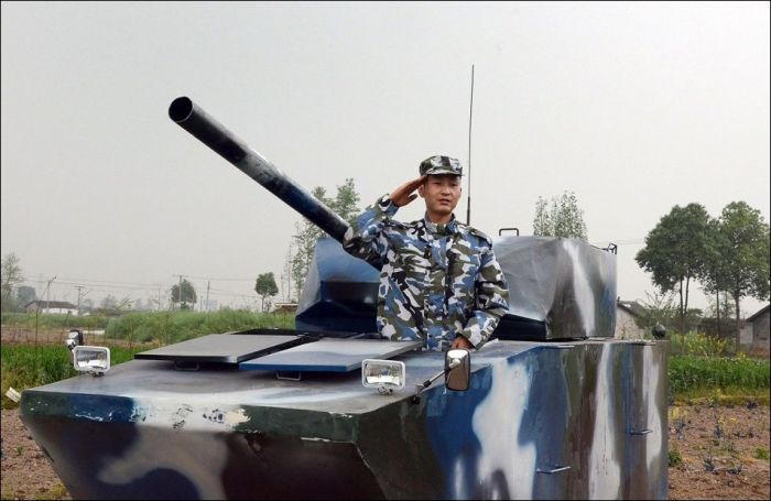Китаец построил танк