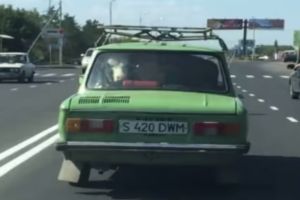 Как козел оказался в машине?