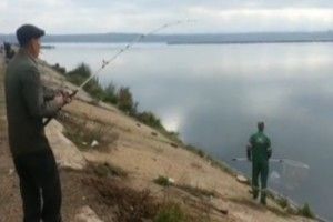 Рыбаки испугались улова