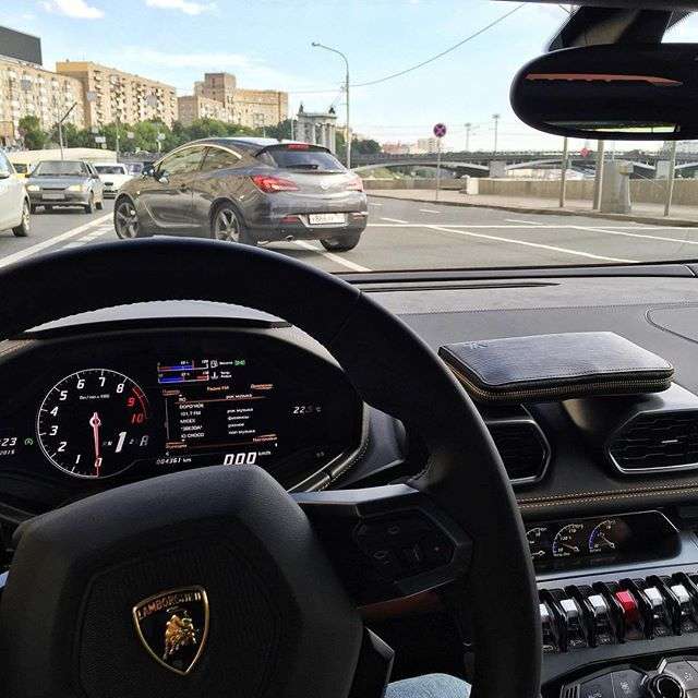 Плюсы и минусы владения суперкаром Lamborghini
