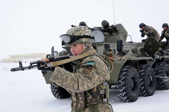 Женщины в армии Казахстана