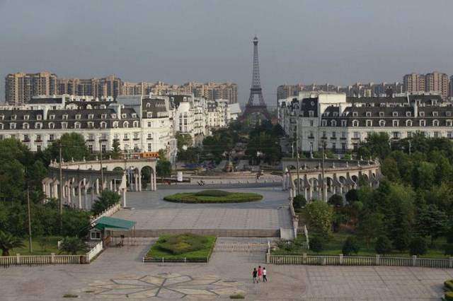 Копия Парижа в Китае