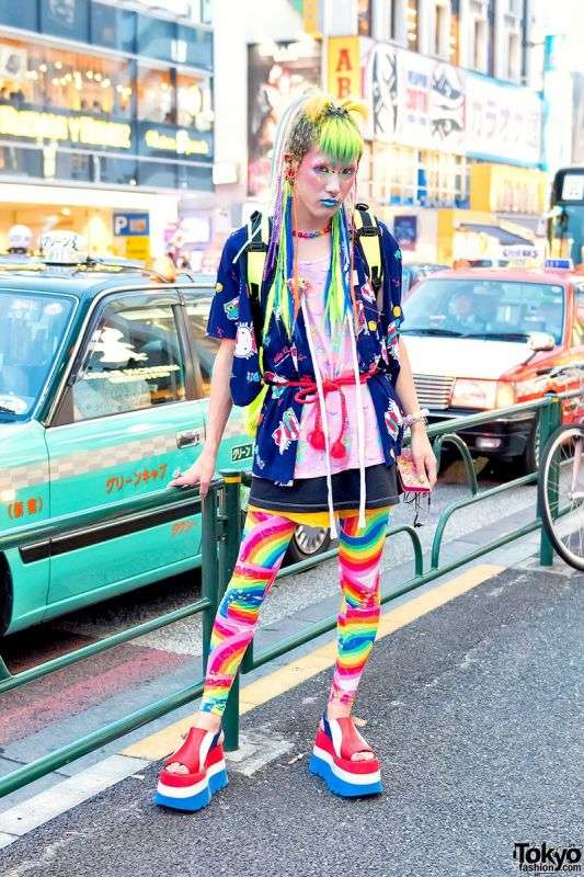 Модные люди на улицах Токио