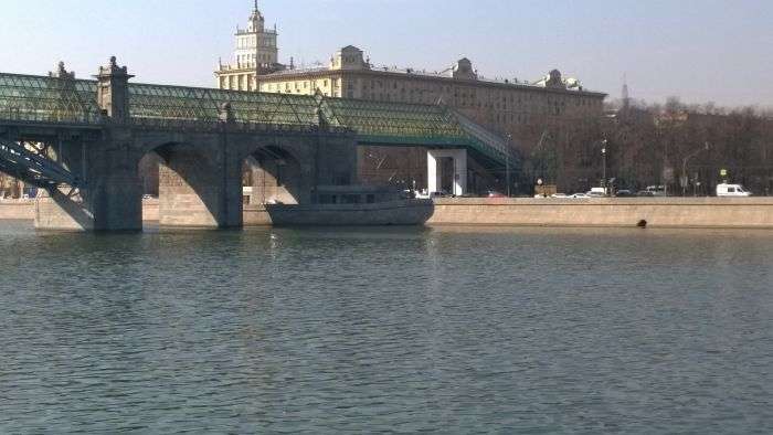 Таинственный корабль на Москве-реке