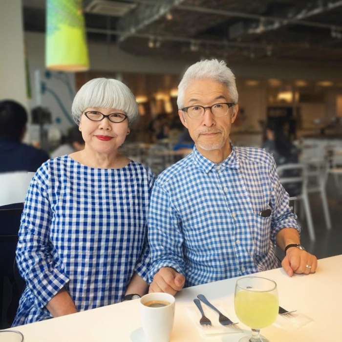 Японская пара 37 лет одевается в одном стиле