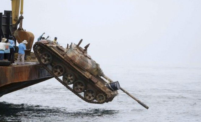 Подводная поездка на танке