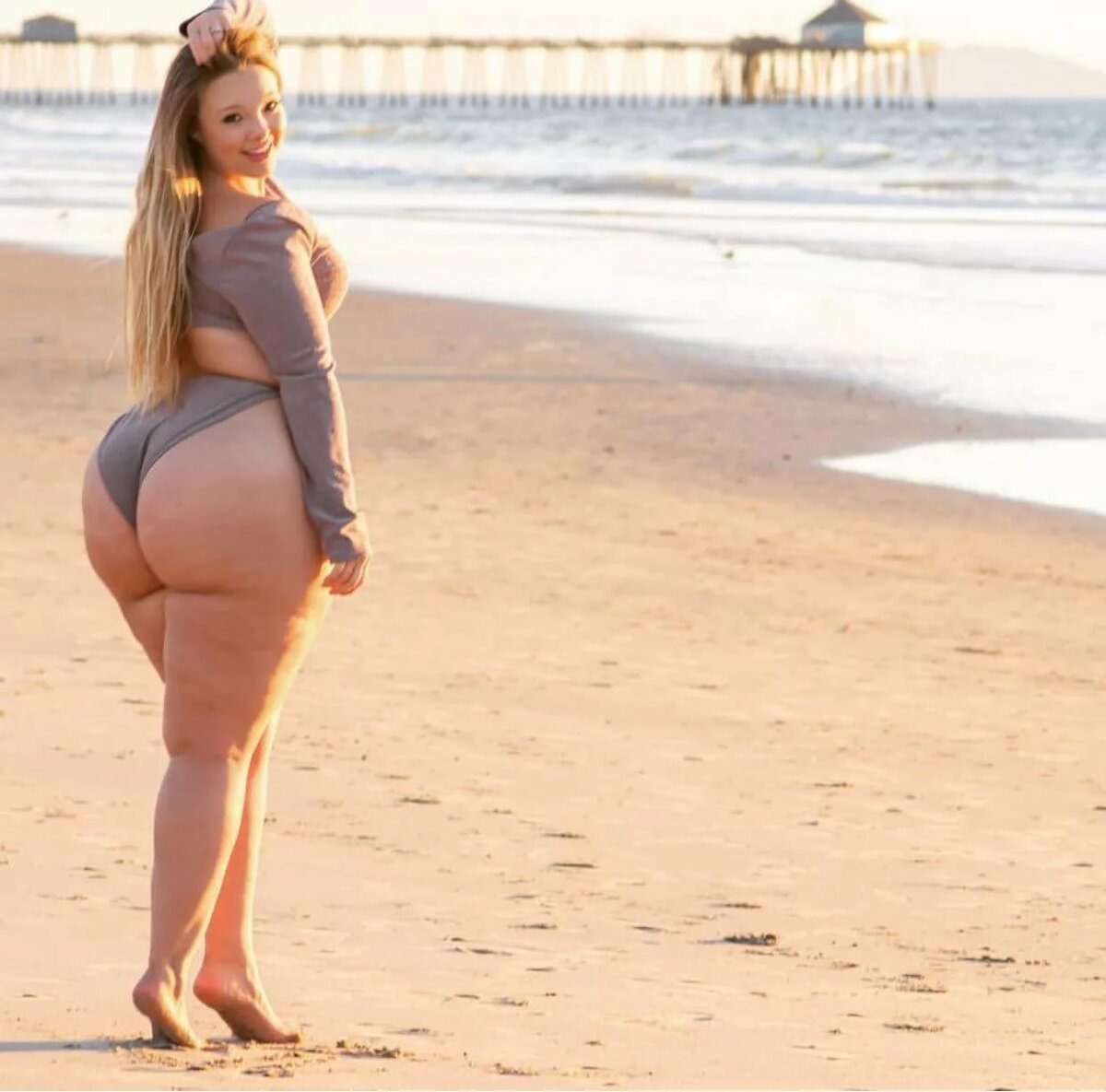 Big curvy butt