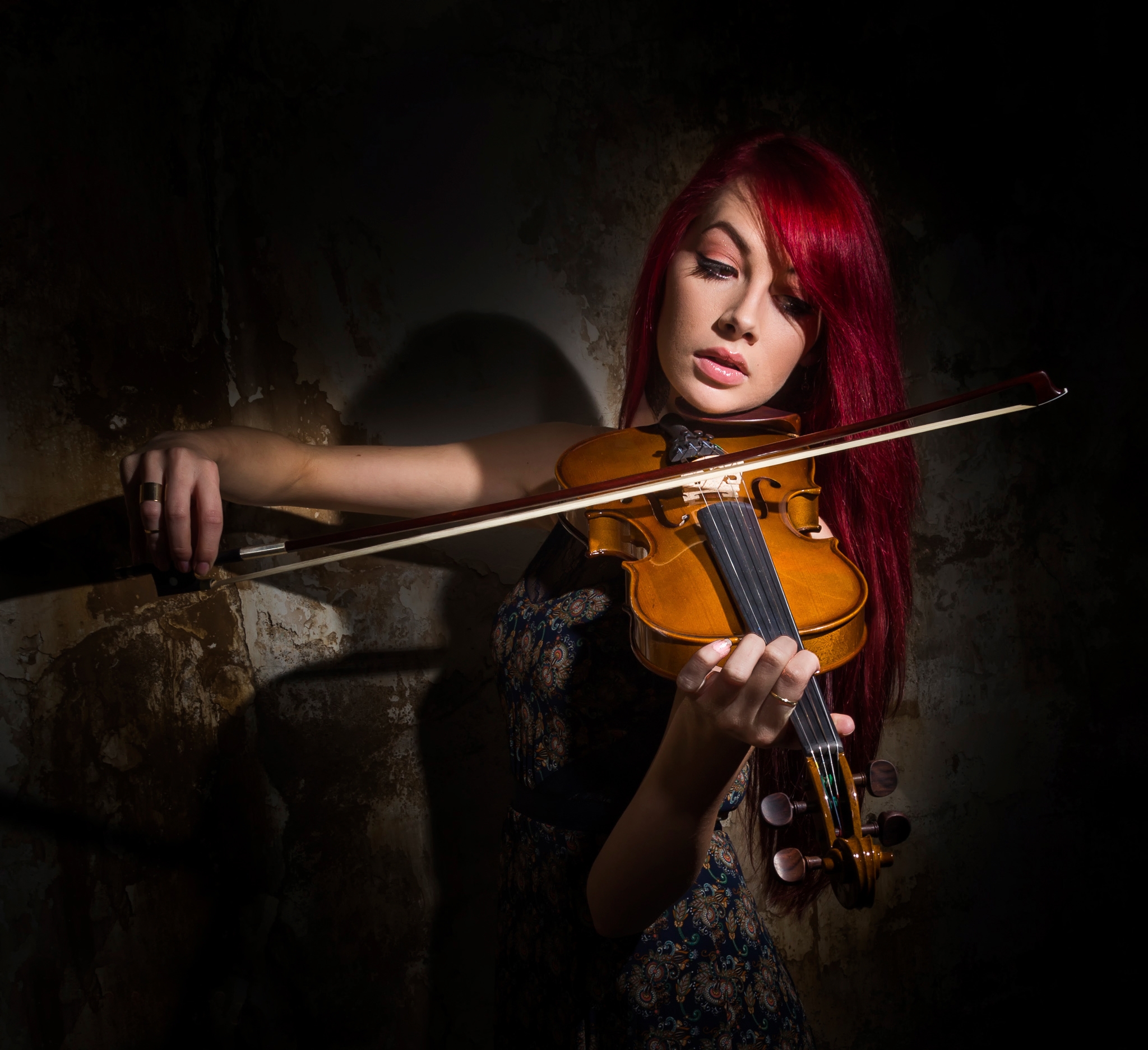 Образ скрипки. Кейт Виолин. Девушки со скрипкой.