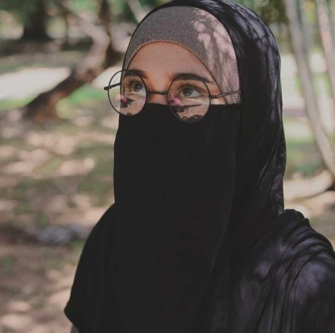 Хиджаб с очками
