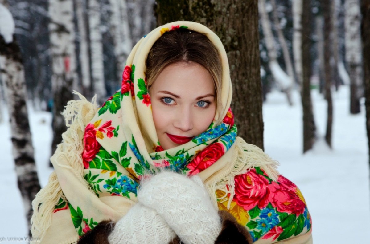 Красивые платки зимой