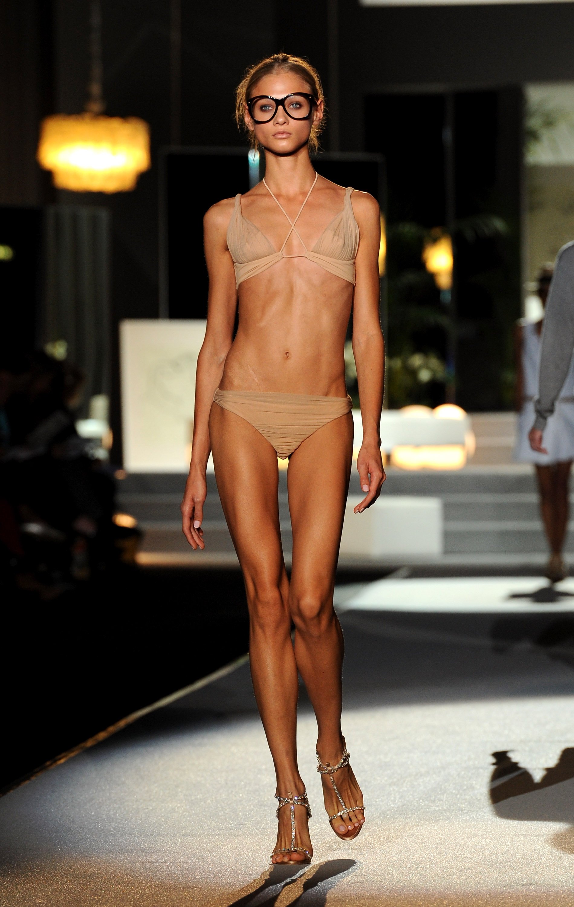 Skinny Girl Nude Model