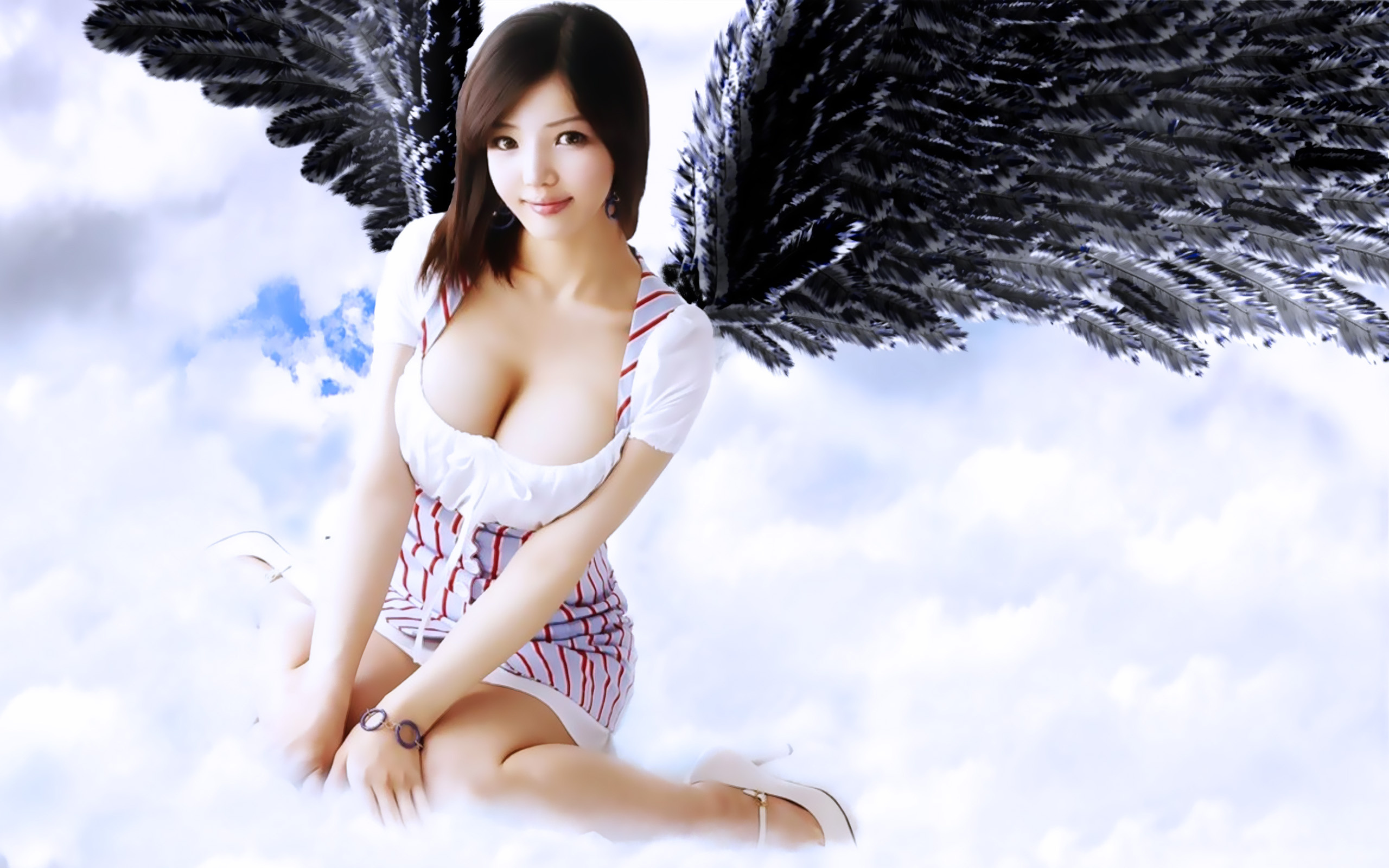 Красивая девушка с ангельскими крыльями