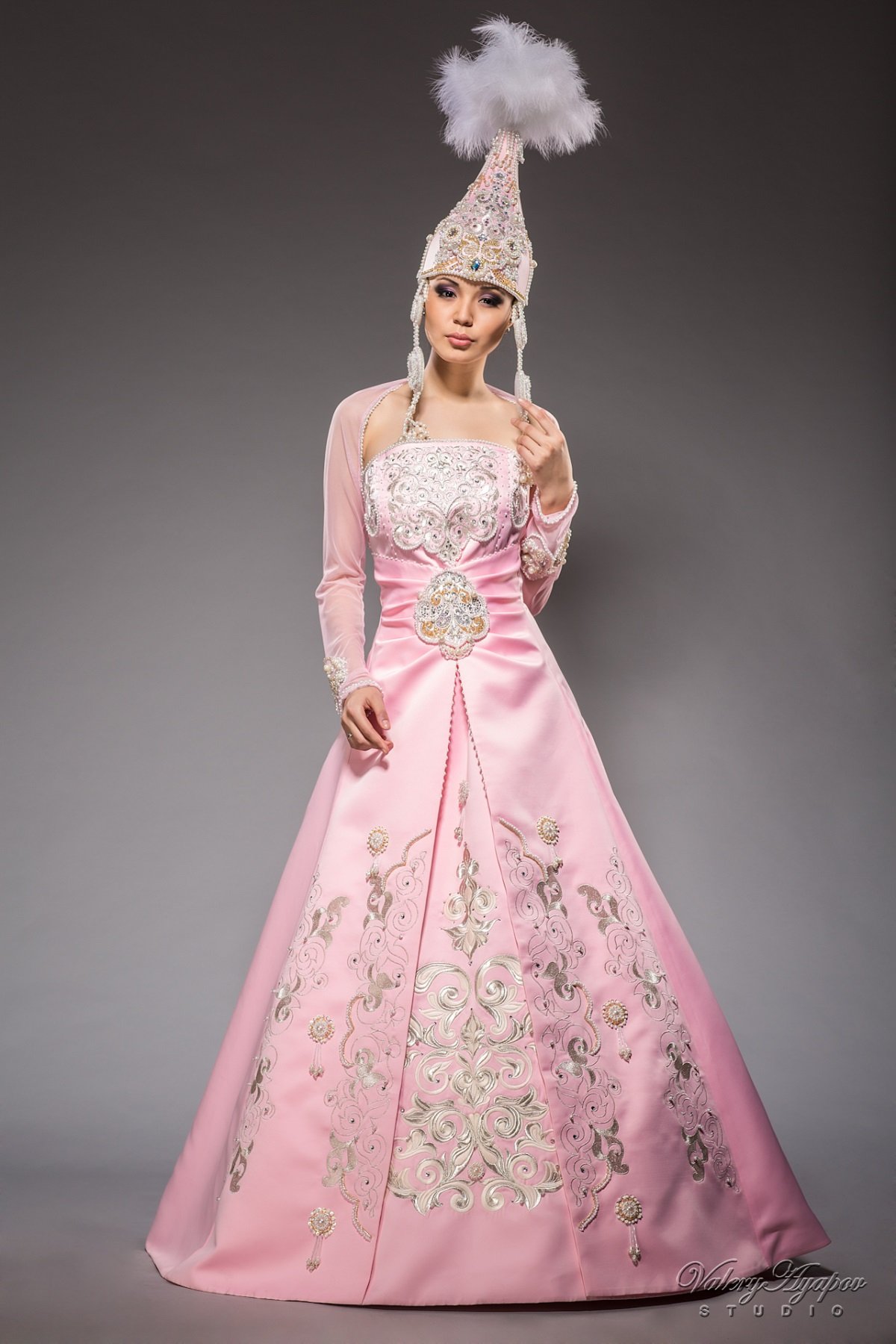 Платья в казахском стиле