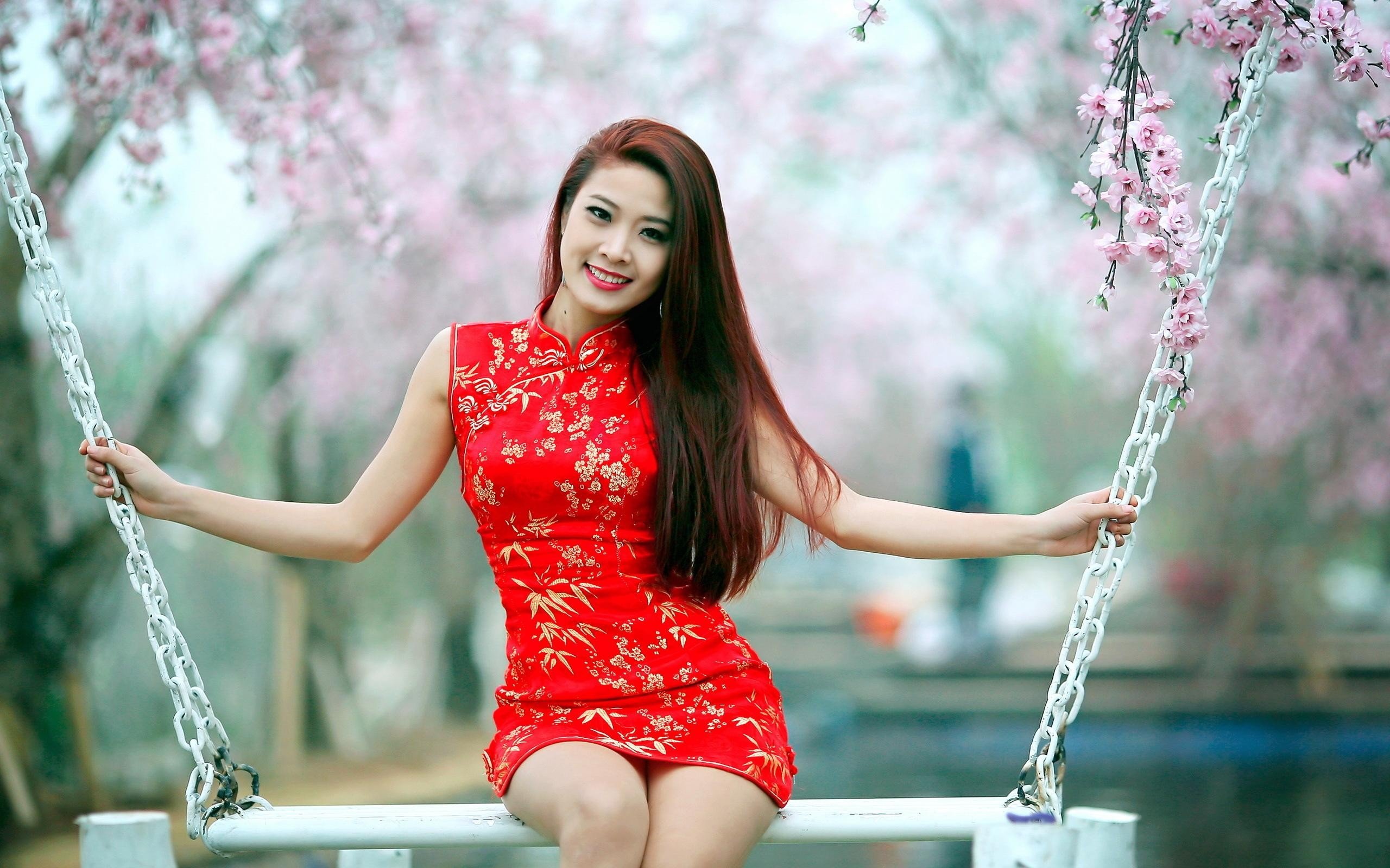 девушка азиатки фото в платьях фото 62