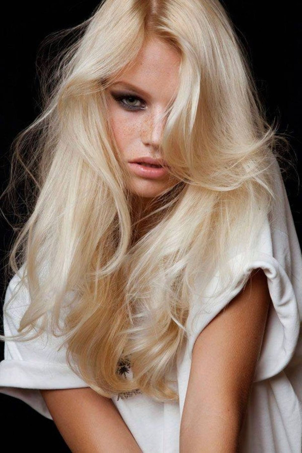 Картинка блондинка. Алена Истомина Новосибирск. Блонд. Платиновая блондинка. Красивые блондинки.