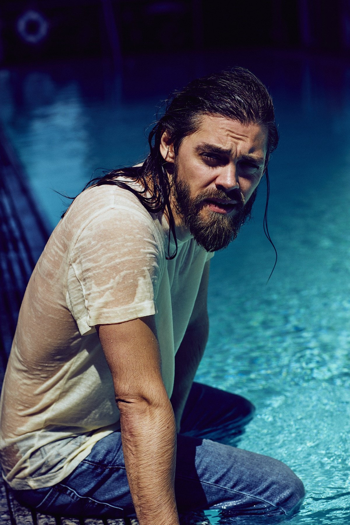 Иисус ходячие. Tom Payne. Том Пейн Ходячие мертвецы. Tom Payne actor Ходячие мертвецы. Иисус Ходячие мертвецы актер.