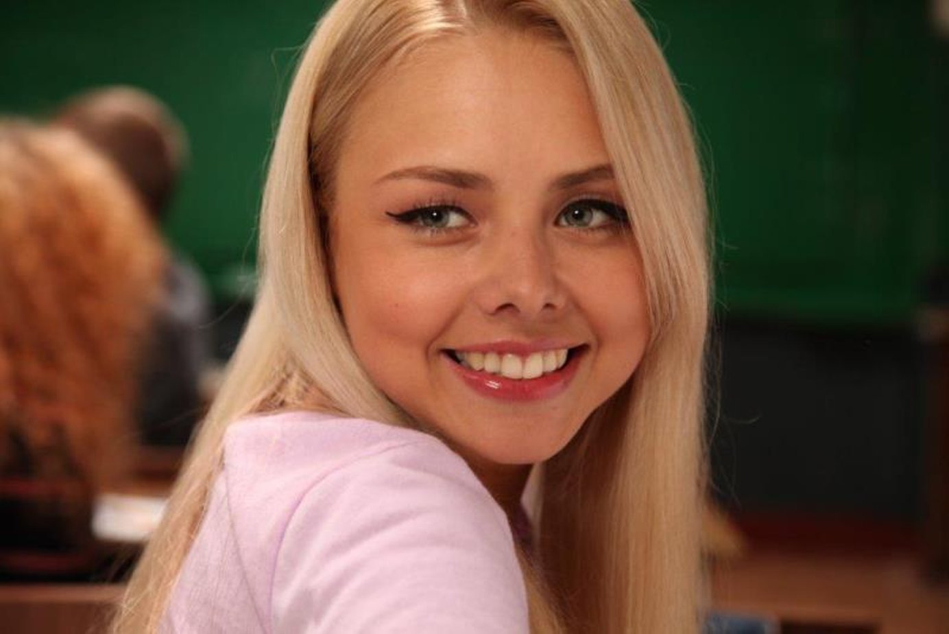 Российские актрисы молодые фото и фамилии блондинки