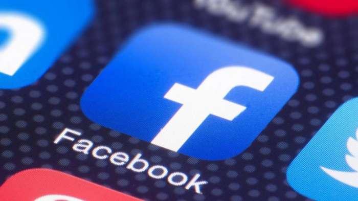 Facebook заблокировал страницу Дэвида Айка: он распространял дезинформацию о коронавирусе