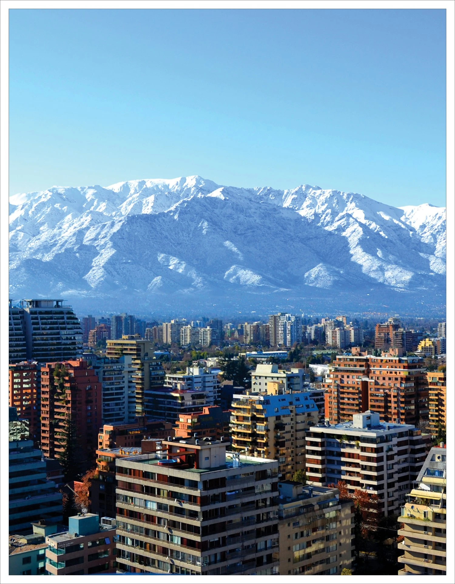 Чили фото. Сантьяго Чили. Столица Чили Сантьяго. Темуко Чили. Республика Чили столица.
