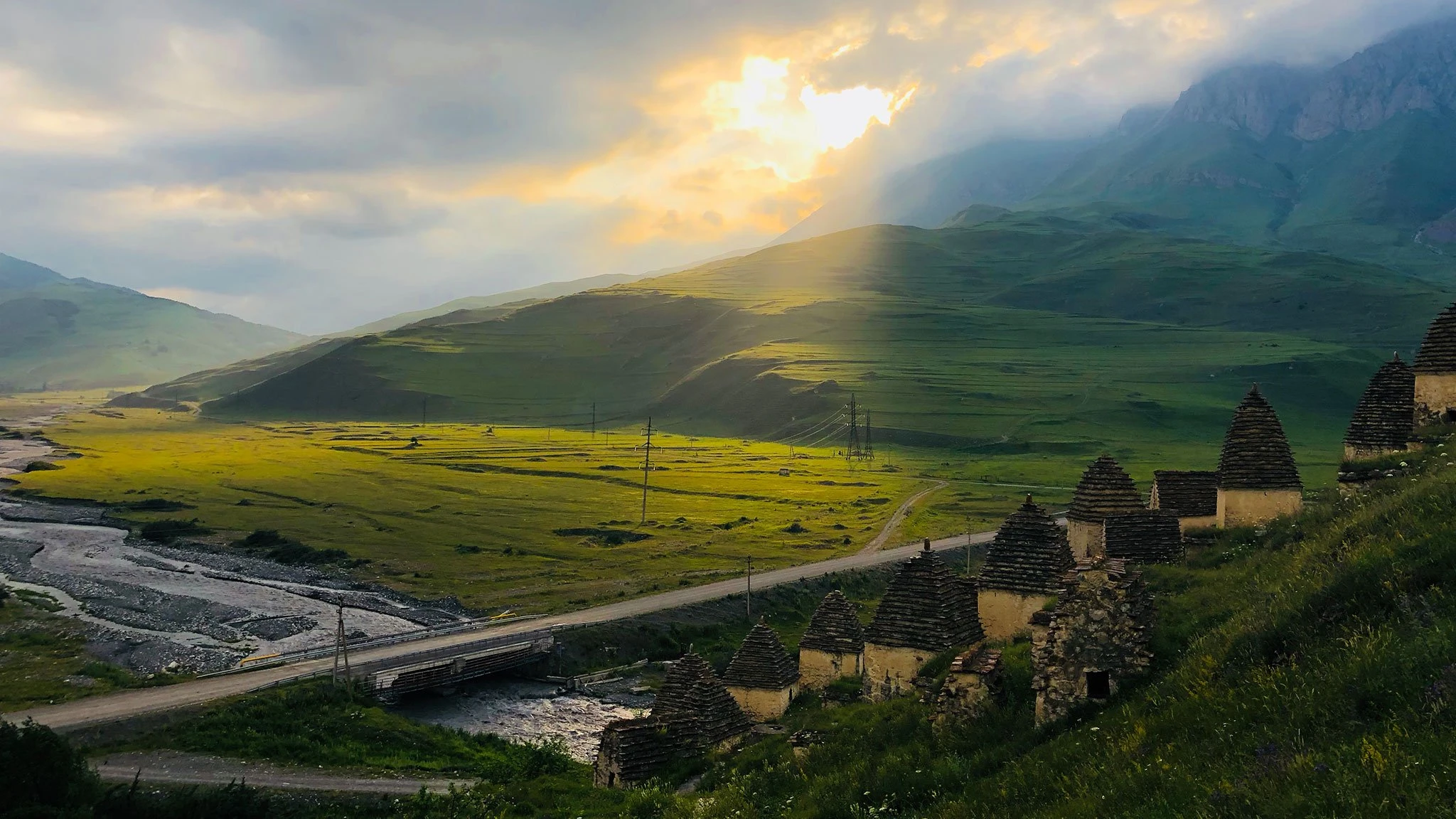 Северная осетия результаты. Северная Осетия. Северная Осетия горы Фиагдона. Южная Осетия Владикавказ. Северная Осетия Алания природа.