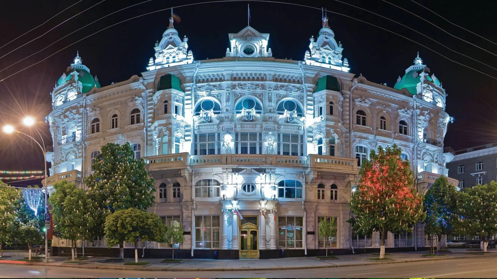 Представление в ростове на дону. Здание городской Думы Ростов-на-Дону. Архитектура Ростова на Дону. Мэрия Ростова на Дону ночь. Ростов-на-Дону.